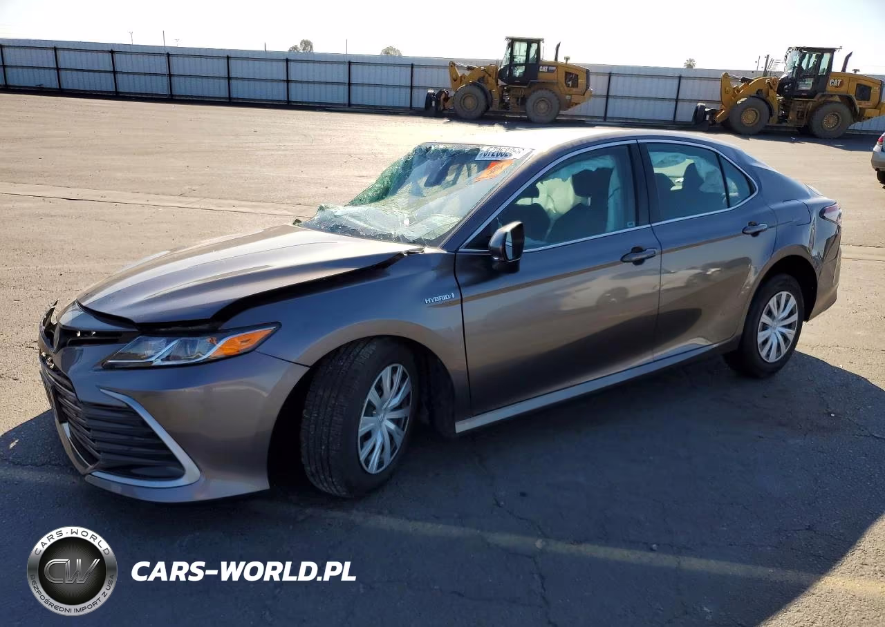 2021 Toyota Camry Le – zdjęcie 1 z 12