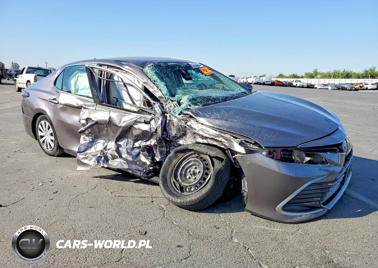 2021 Toyota Camry Le VIN:4T1C31AKXMU023015 - 4