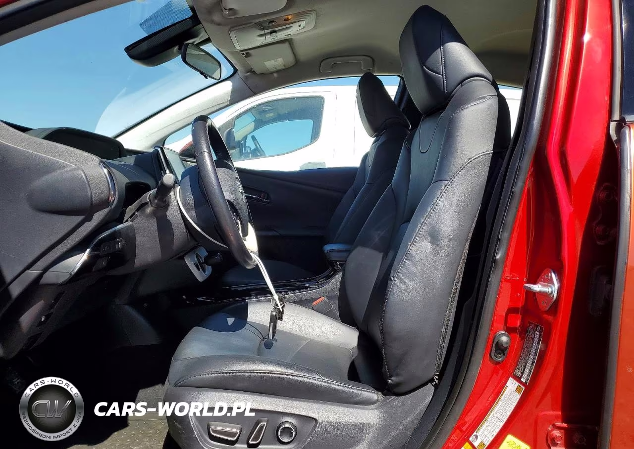 2017 Toyota Prius Prime Premium VIN:JTDKARFP7H3064223 - 7