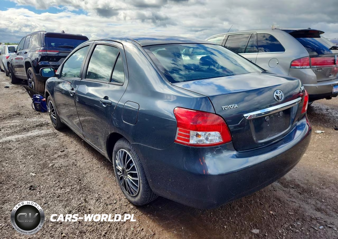 2007 Toyt Yaris Sedan VIN:JTDBT923371022025 - 2