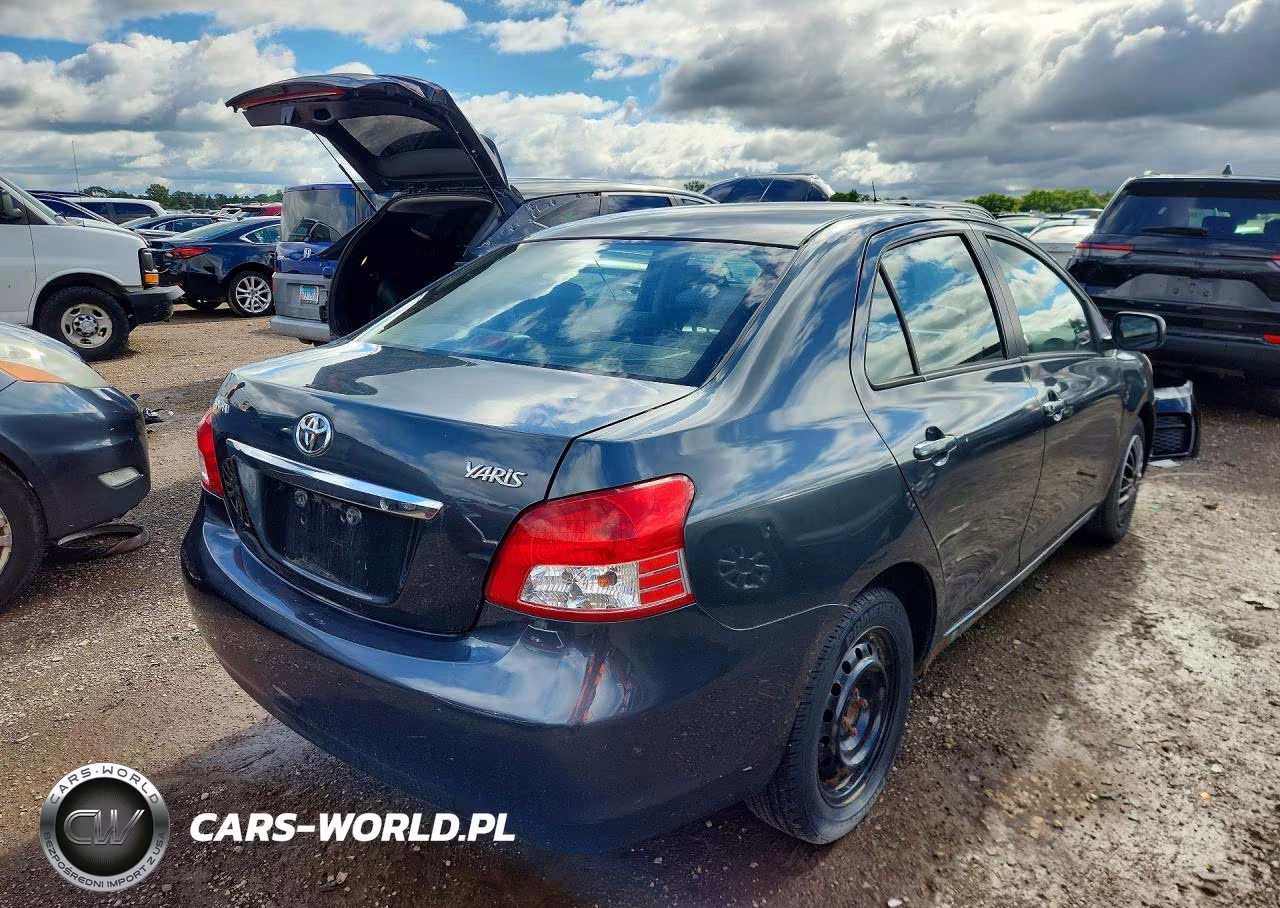 2007 Toyt Yaris Sedan VIN:JTDBT923371022025 - 3