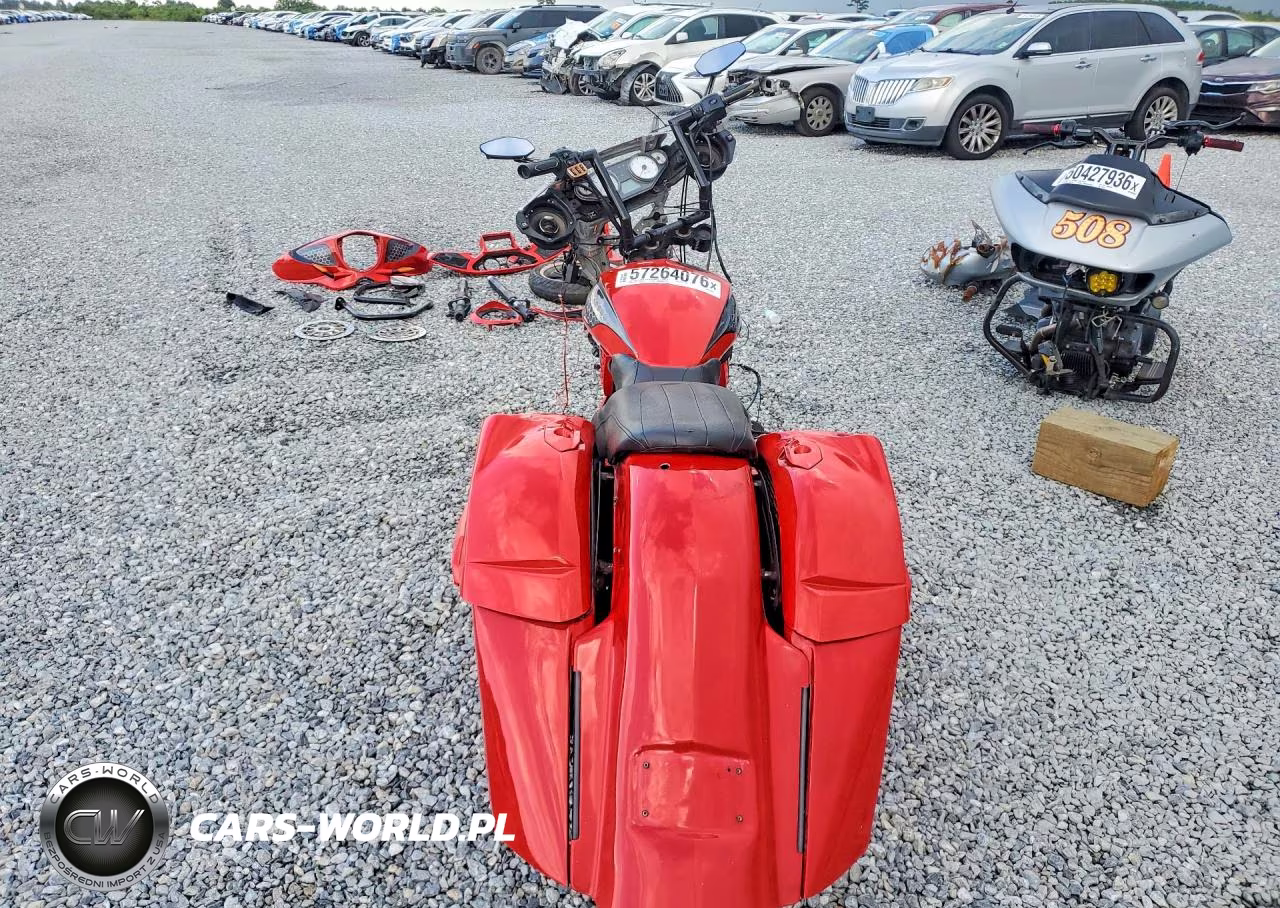 2015 Victory Motorcycles Cross Country 8-Ball VIN:5VPDA36N9F3045692 - 4