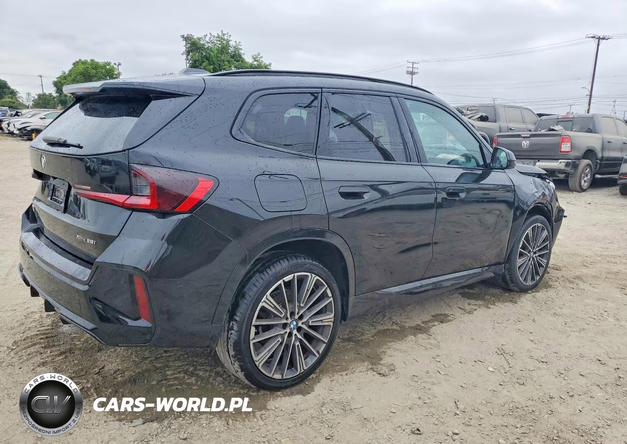 2024 BMW X1 xDrive28I VIN:WBX73EF05R5Z08795 - 3