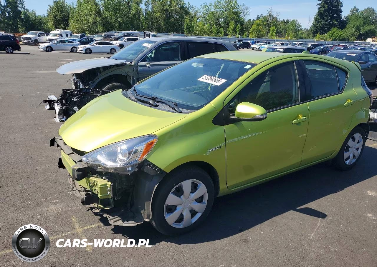 2016 Toyota Prius C Two