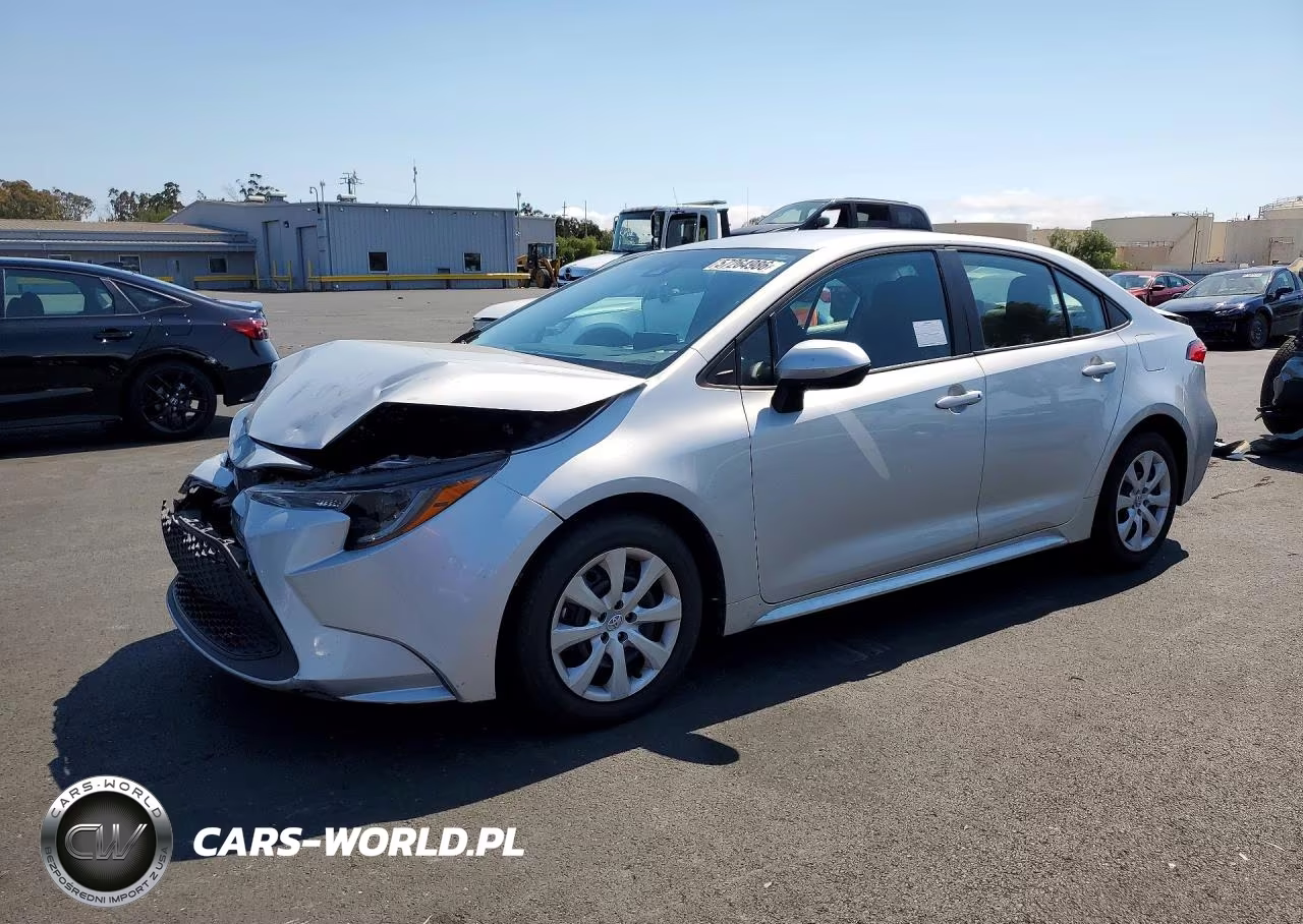 2021 Toyota Corolla Le – zdjęcie 1 z 12
