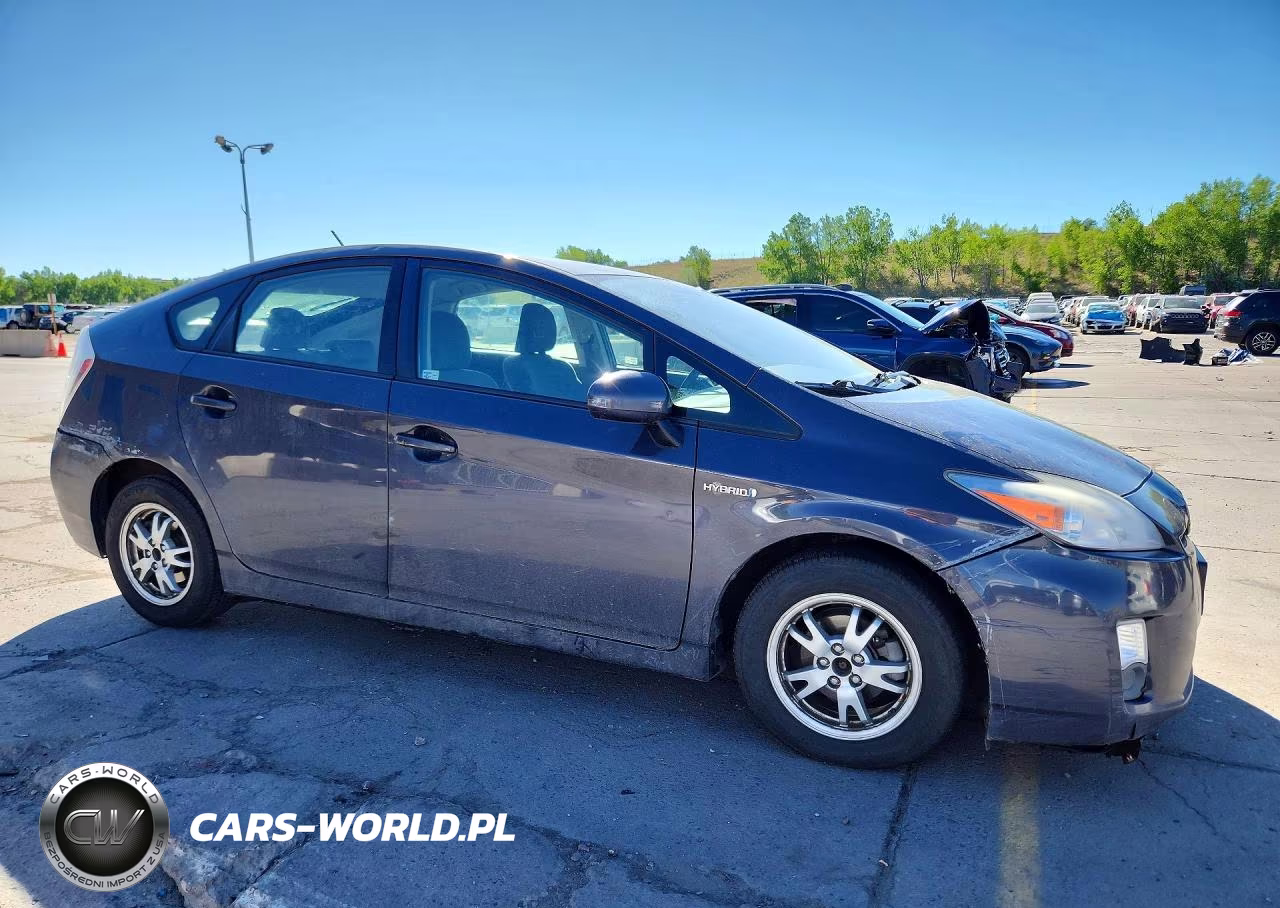 2010 Toyota Prius Iii VIN:JTDKN3DU8A0053815 - 4