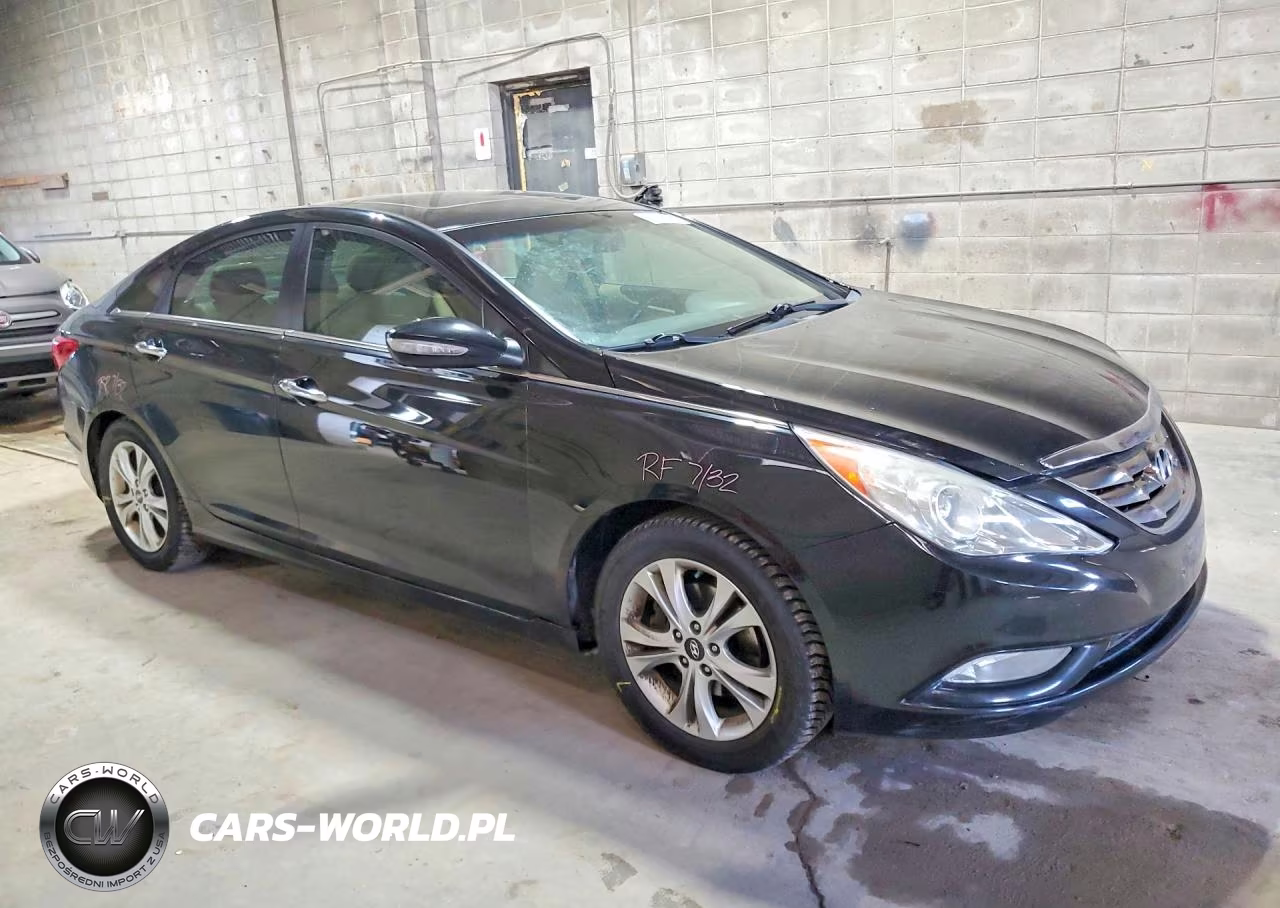 2011 Hyundai Sonata Limited VIN:5NPEC4AC1BH142781 - 4