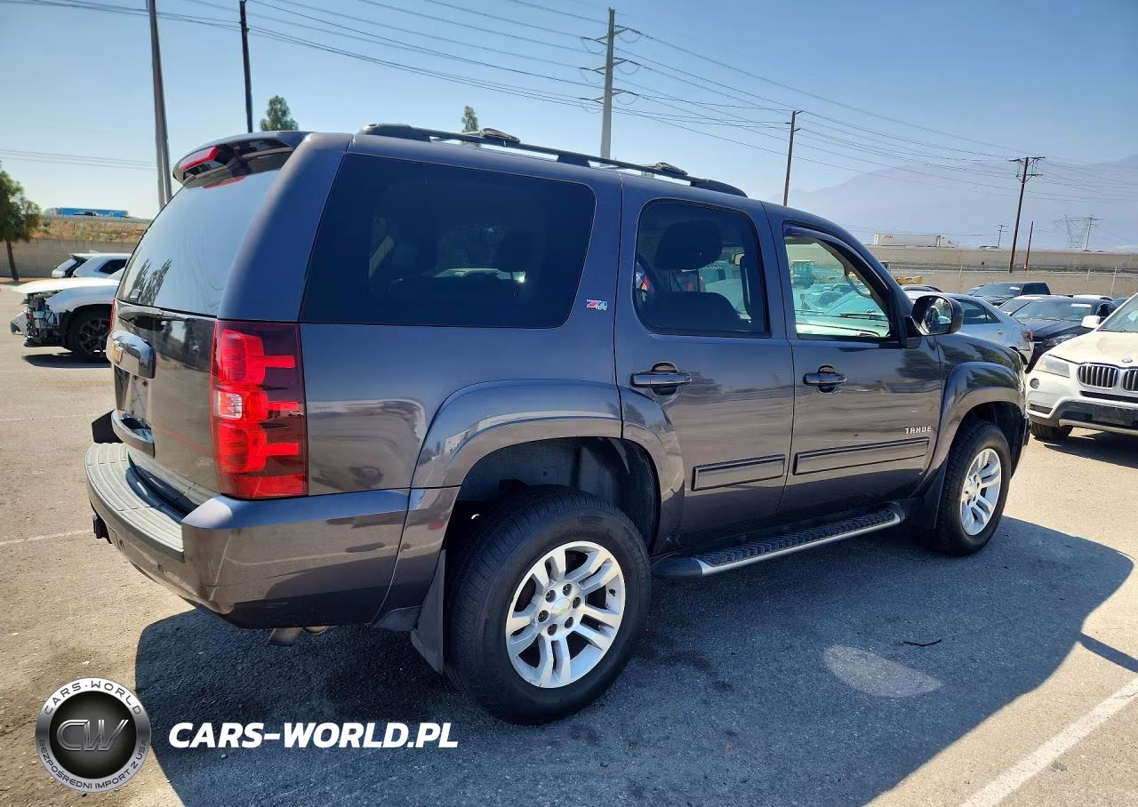 2010 Chevrolet Tahoe K1500 Lt VIN:1GNUKBE08AR266483 - 3