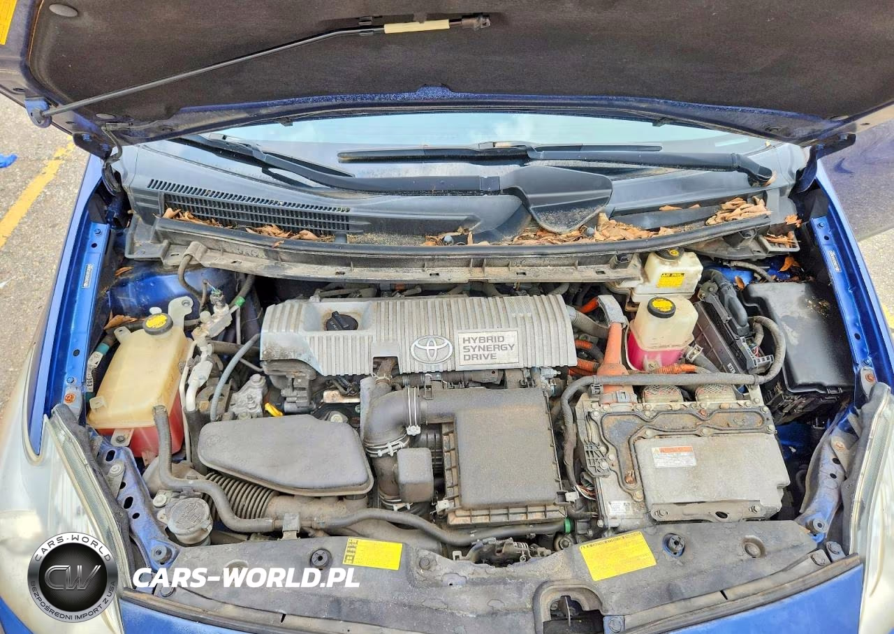 2011 Toyota Prius Two VIN:JTDKN3DU9B1389890 - 11