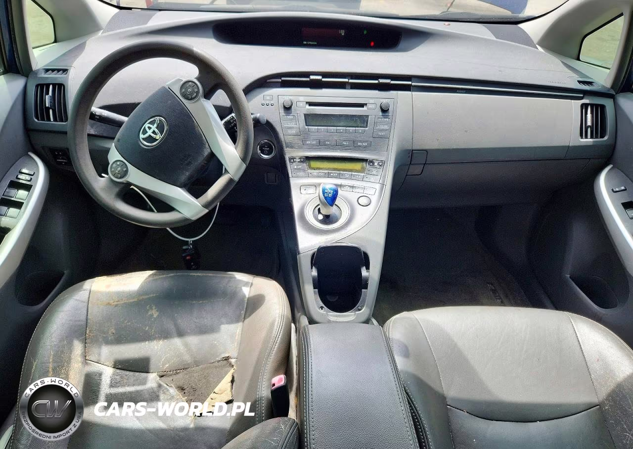 2011 Toyota Prius Two VIN:JTDKN3DU9B1389890 - 8