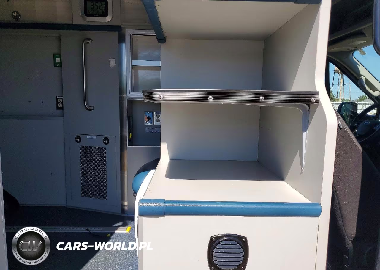 2020 Ford Transit T-350 VIN:1FDBW9CG1LKA26700 - 10