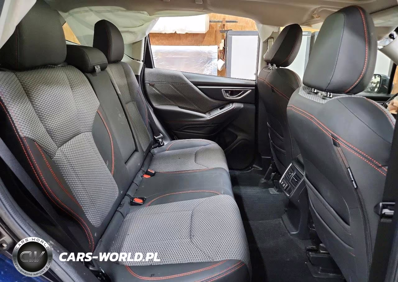2019 Subaru Forester Sport VIN:JF2SKAKC6KH400568 - 11