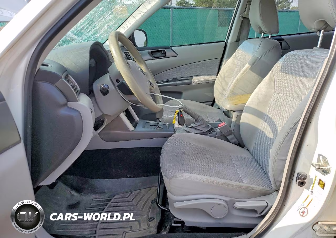 2013 Subaru Forester 2.5X VIN:JF2SHABC5DH428542 - 7
