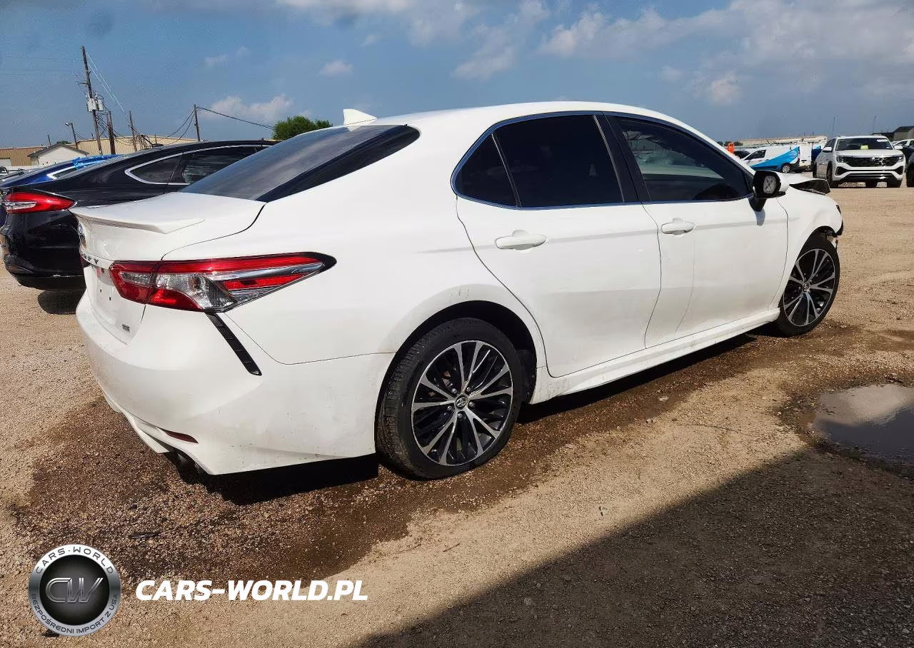 2020 Toyota Camry Se VIN:4T1G11AK9LU894297 - 3