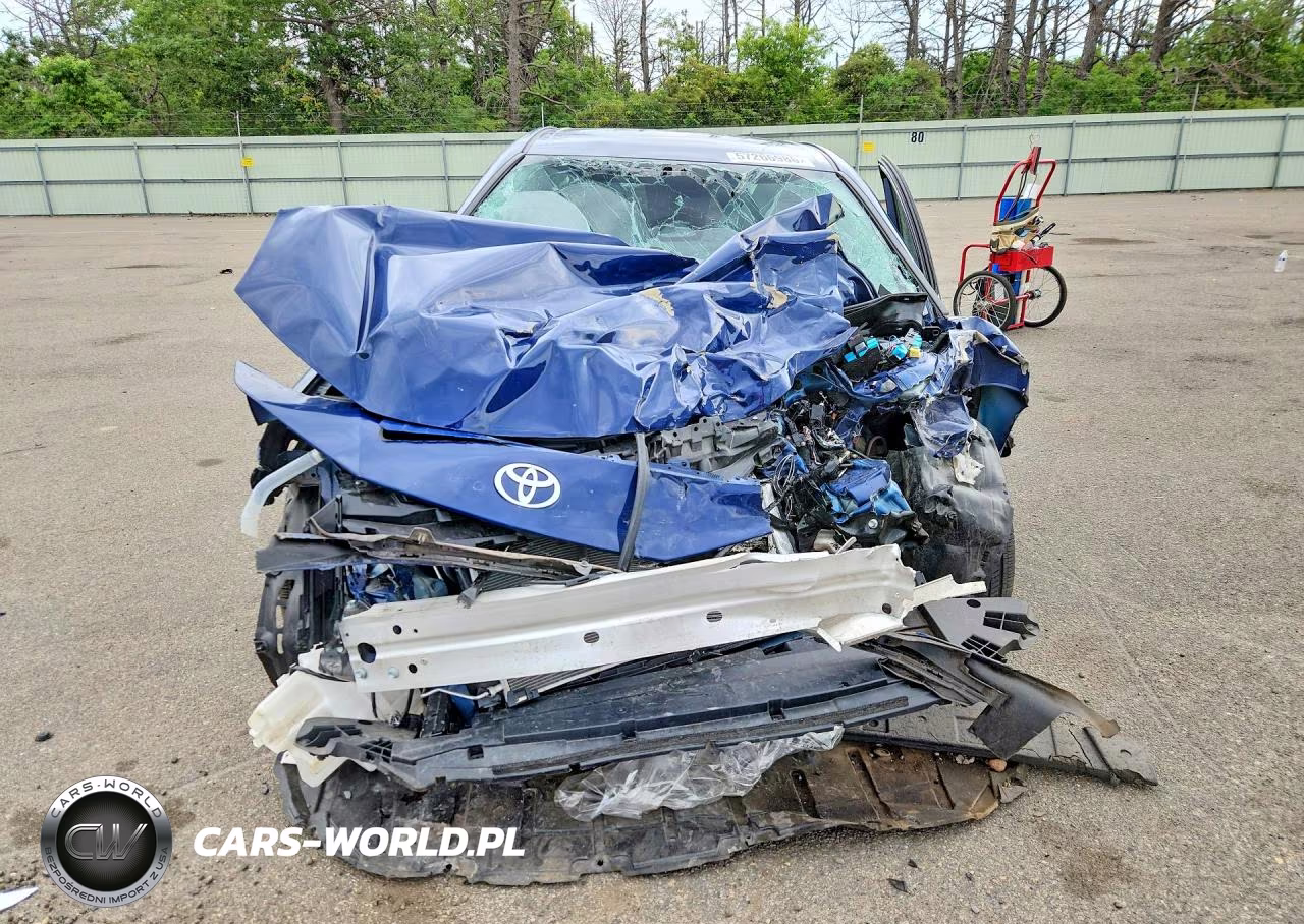 2025 Toyota Camry Le VIN:4T1DAACK3SU135871 - 5