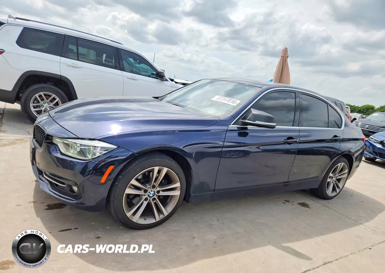 2017 BMW 330 Xi – zdjęcie 1 z 12