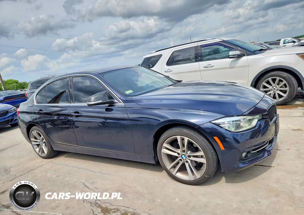 2017 BMW 330 Xi VIN:WBA8D9G38HNU66038 - 4