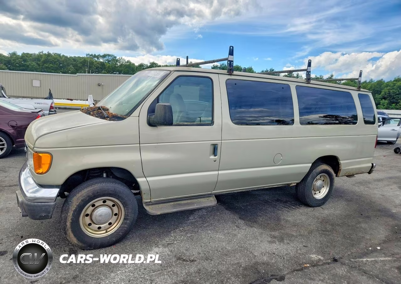 2004 Ford E-350 Super Duty