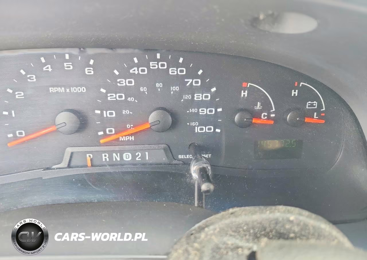 2004 Ford E-350 Super Duty VIN:1FBSS31L74HB07653 - 9
