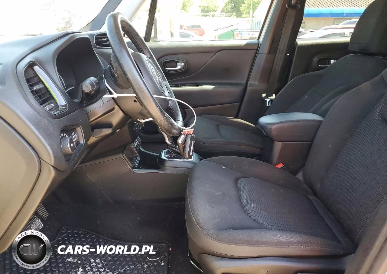 2018 Jeep Renegade Latitude VIN:ZACCJABB0JPG73803 - 7