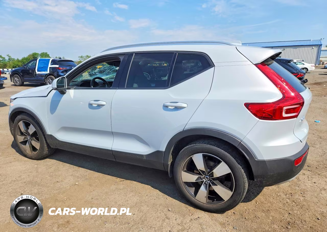 2020 Volvo Xc40 T5 Momentum VIN:YV4162UK5L2181032 - 2