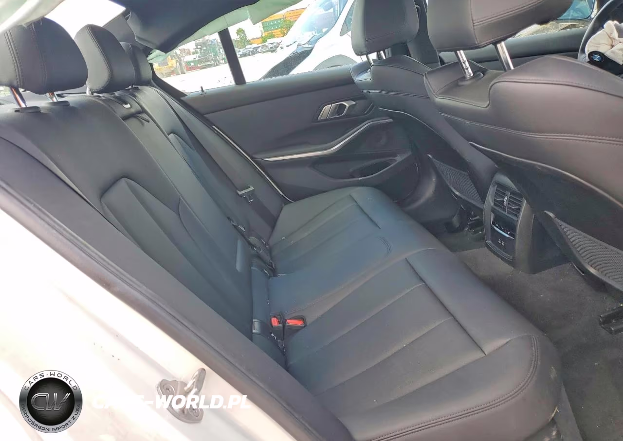 2021 BMW 330Xi VIN:3MW5R7J05M8C08712 - 10