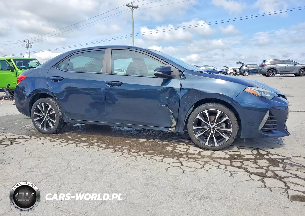 2018 Toyota Corolla Se VIN:5YFBURHE7JP798229 - 4