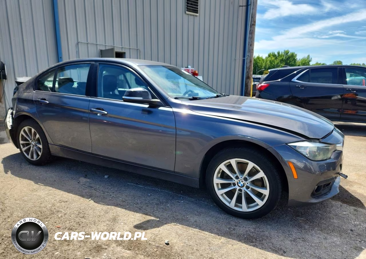 2017 BMW 320 I VIN:WBA8A9C57HK620109 - 4