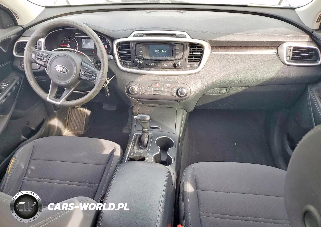 2018 Kia Sorento L VIN:5XYPG4A33JG407199 - 8