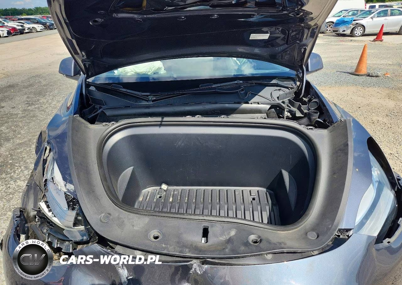 2022 Tesla Model Y VIN:7SAYGAEEXNF383417 - 12