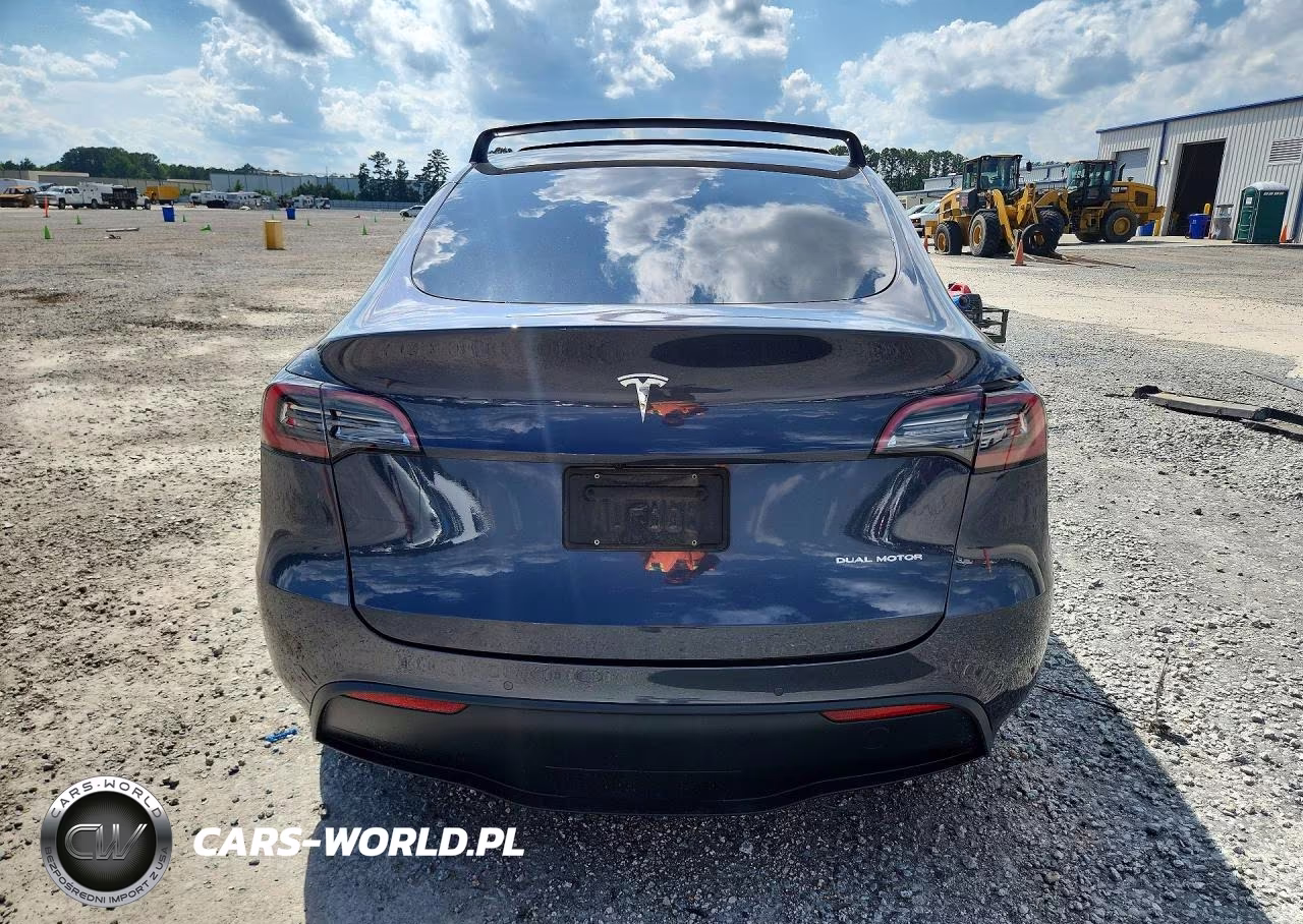 2022 Tesla Model Y VIN:7SAYGAEEXNF383417 - 6