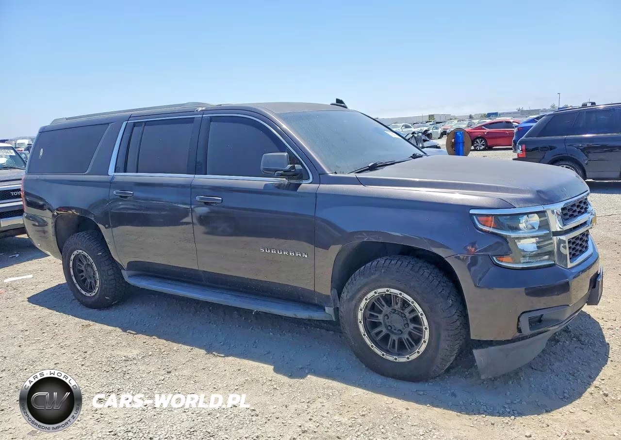 2017 Chevrolet Suburban C1500 Lt VIN:1GNSCHKC6HR199494 - 4