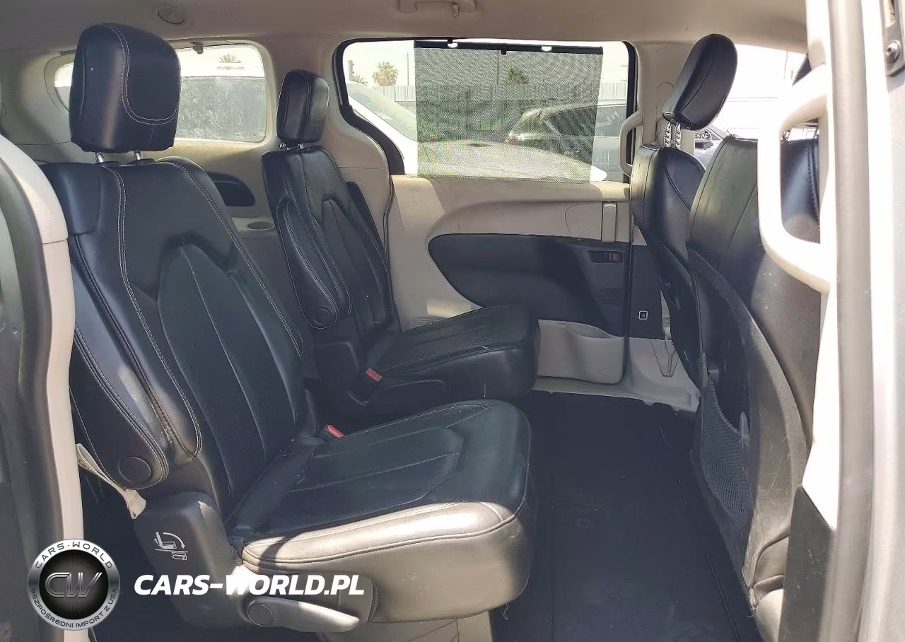2020 Chrysler Voyager Lxi VIN:2C4RC1DG2LR257330 - 11
