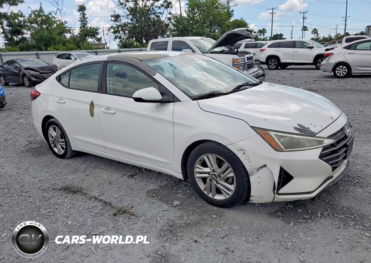 2019 Hyundai Elantra Sel VIN:5NPD84LF2KH417109 - 4