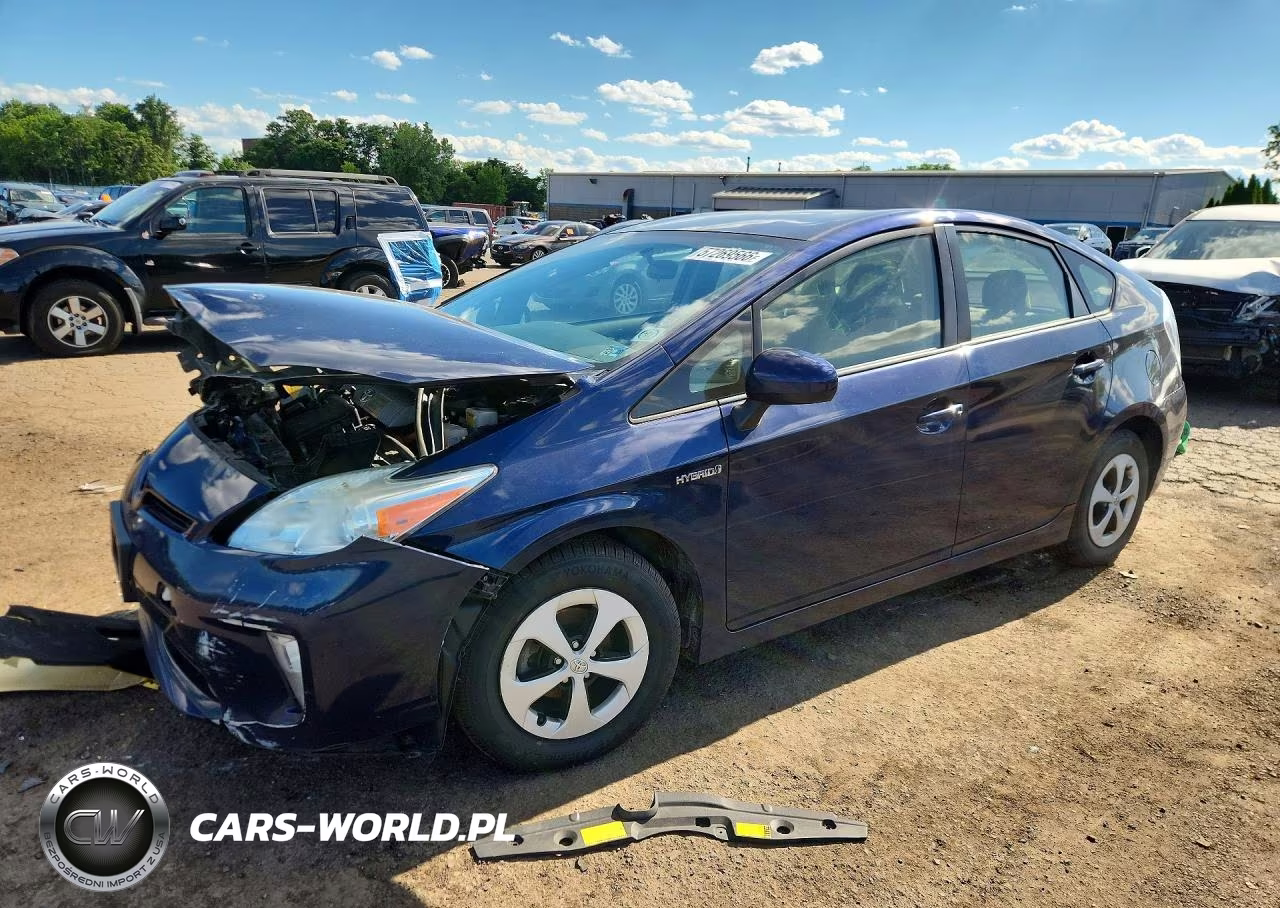 2014 Toyota Prius Three VIN:JTDKN3DUXE1784827 - 1