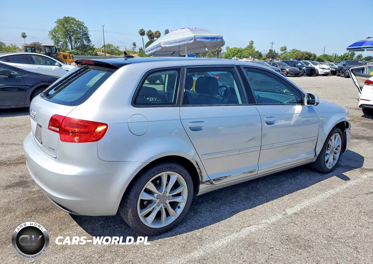 2011 Audi A3 Premium VIN:WAUBEAFM0BA106405 - 3