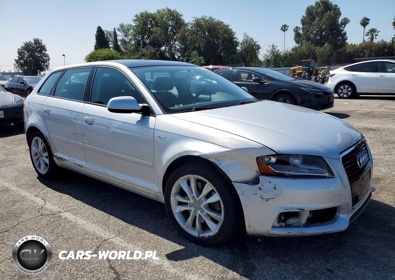 2011 Audi A3 Premium VIN:WAUBEAFM0BA106405 - 4