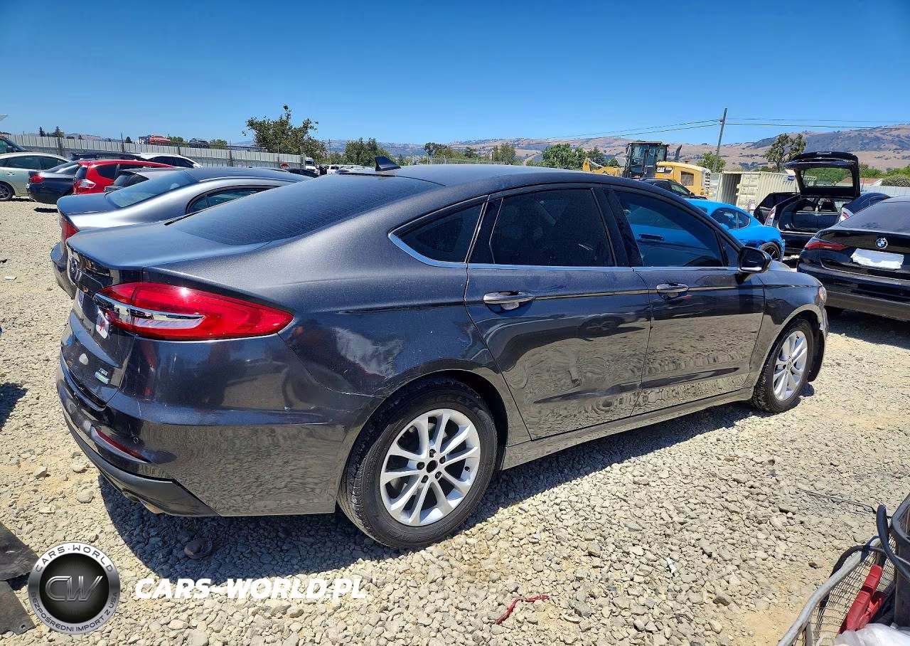 2020 Ford Fusion Se VIN:3FA6P0HD7LR189592 - 3