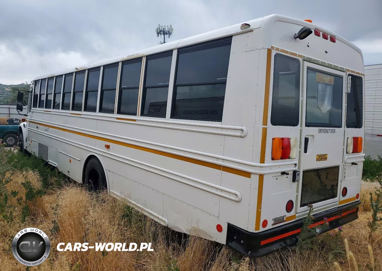 2016 Freightliner Chassis B2B VIN:4UZABRDT4GCGY2248 - 3