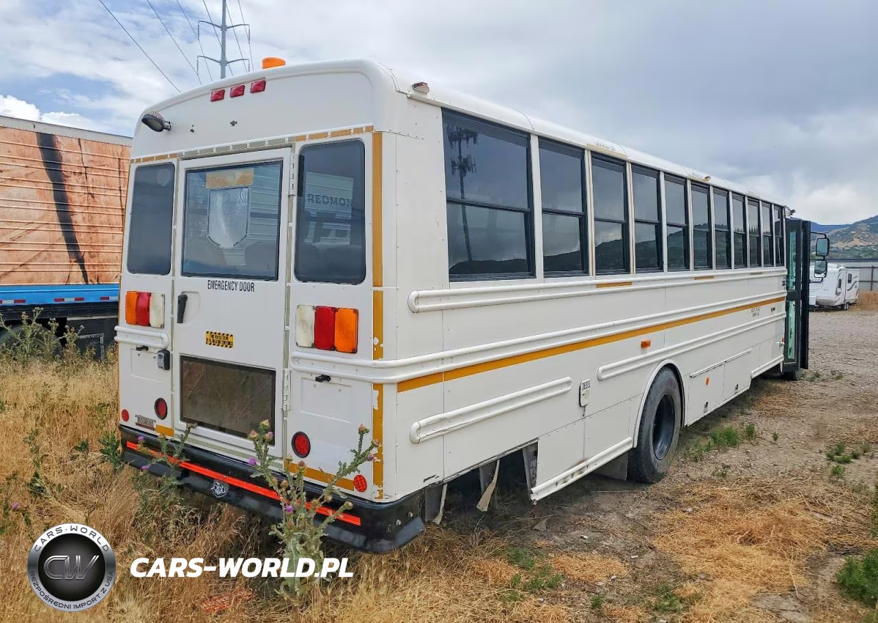 2016 Freightliner Chassis B2B VIN:4UZABRDT4GCGY2248 - 4