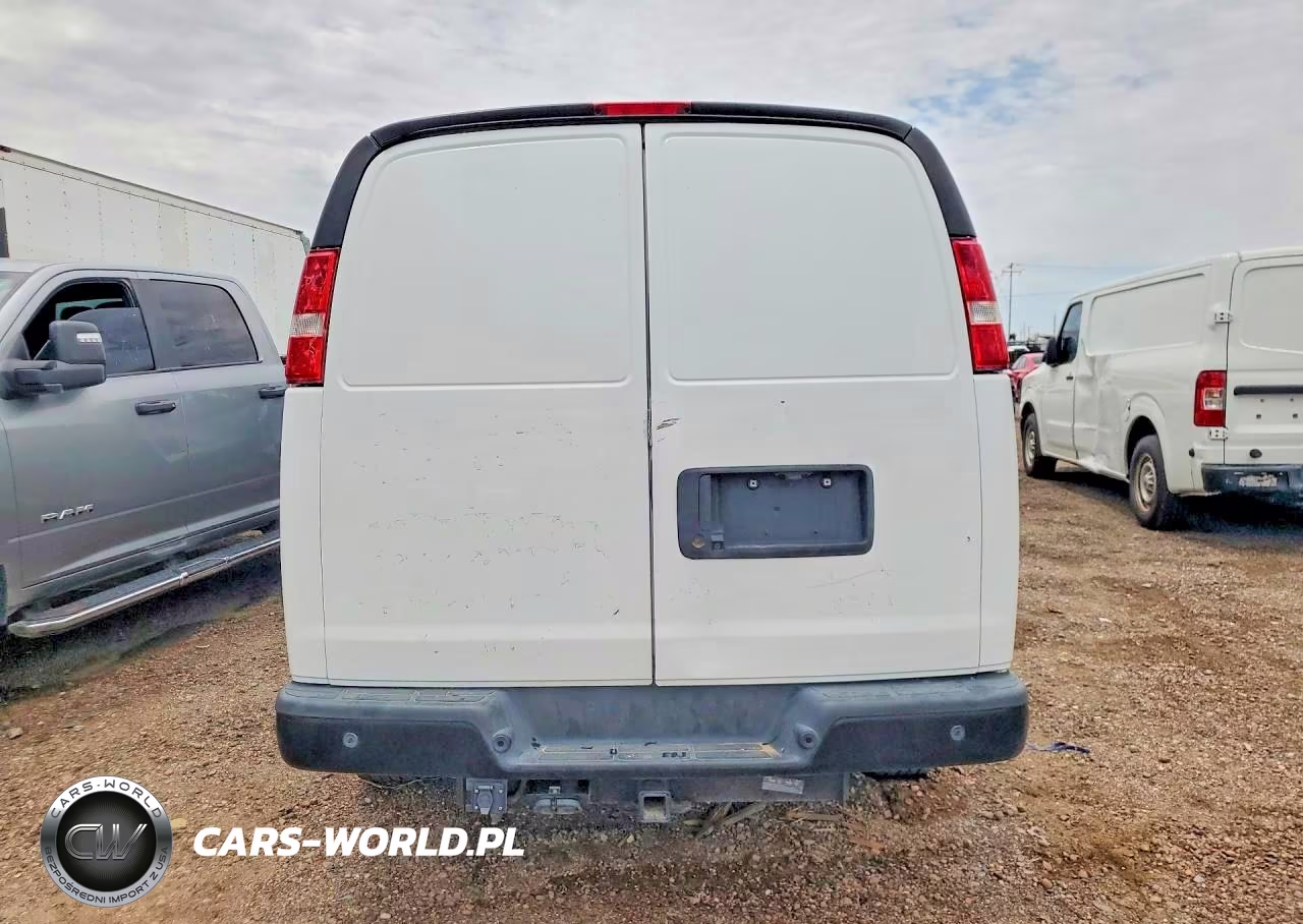 2023 Chevrolet Express G2500 VIN:1GCWGBFP5P1121908 - 10