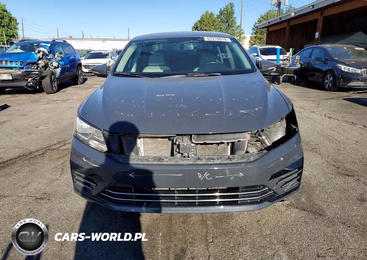 2017 Volkswagen Passat S Automatic VIN:1VWDT7A33HC082484 - 5