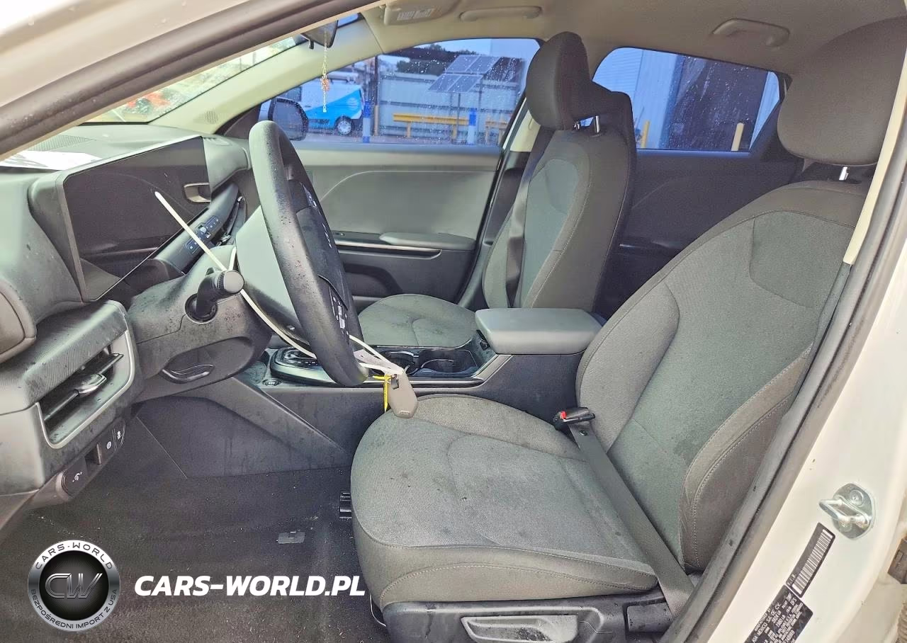 2025 Kia K4 Lxs VIN:3KPFT4DE8SE148969 - 7