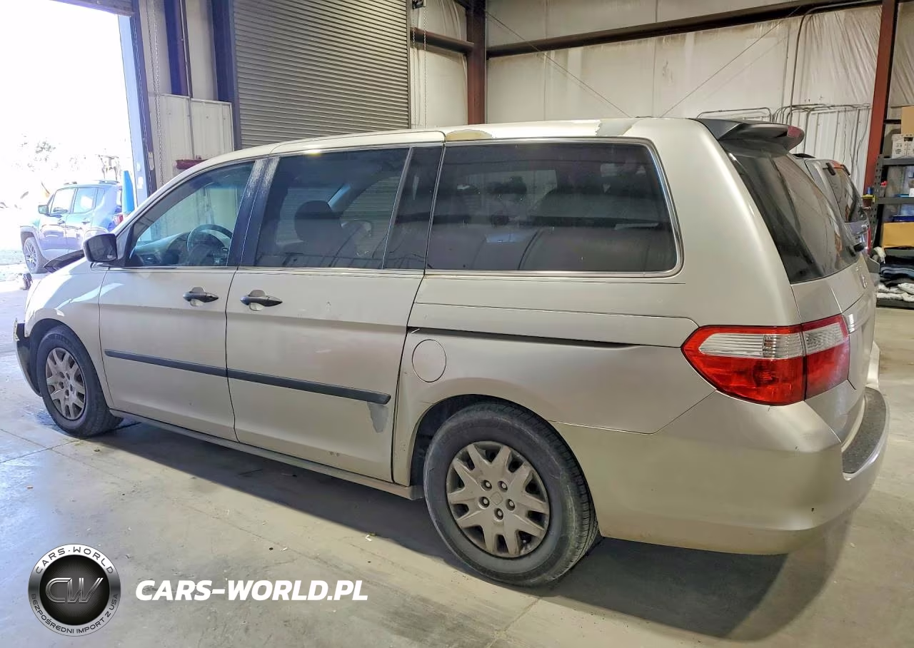 2005 Honda Odyssey Lx VIN:5FNRL38225B031409 - 2