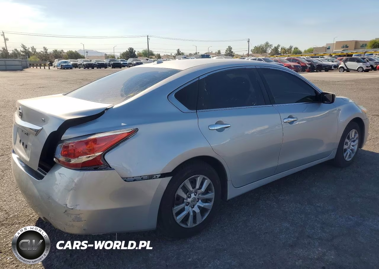 2015 Nissan Altima 2.5 S VIN:1N4AL3AP1FC425085 - 3