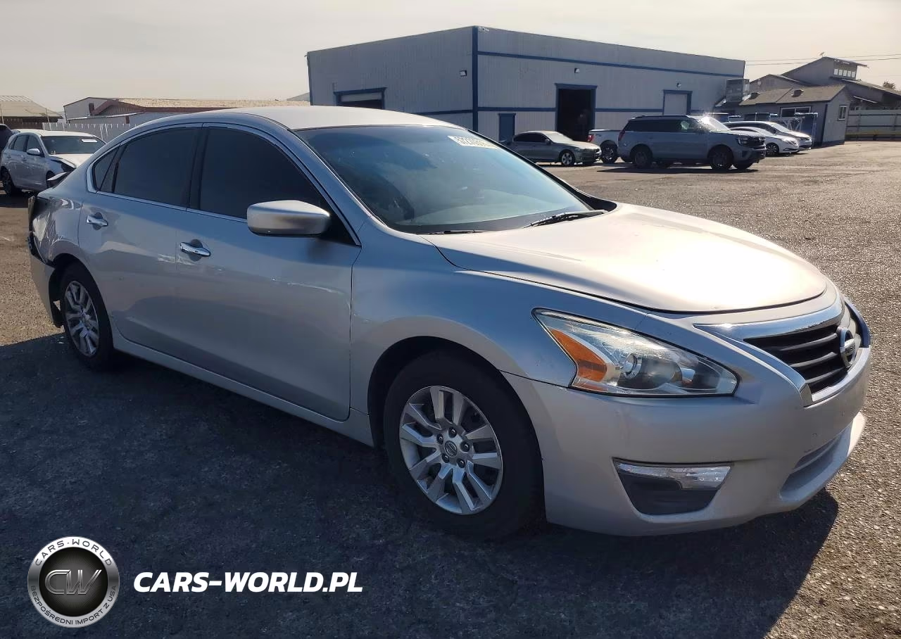 2015 Nissan Altima 2.5 S VIN:1N4AL3AP1FC425085 - 4