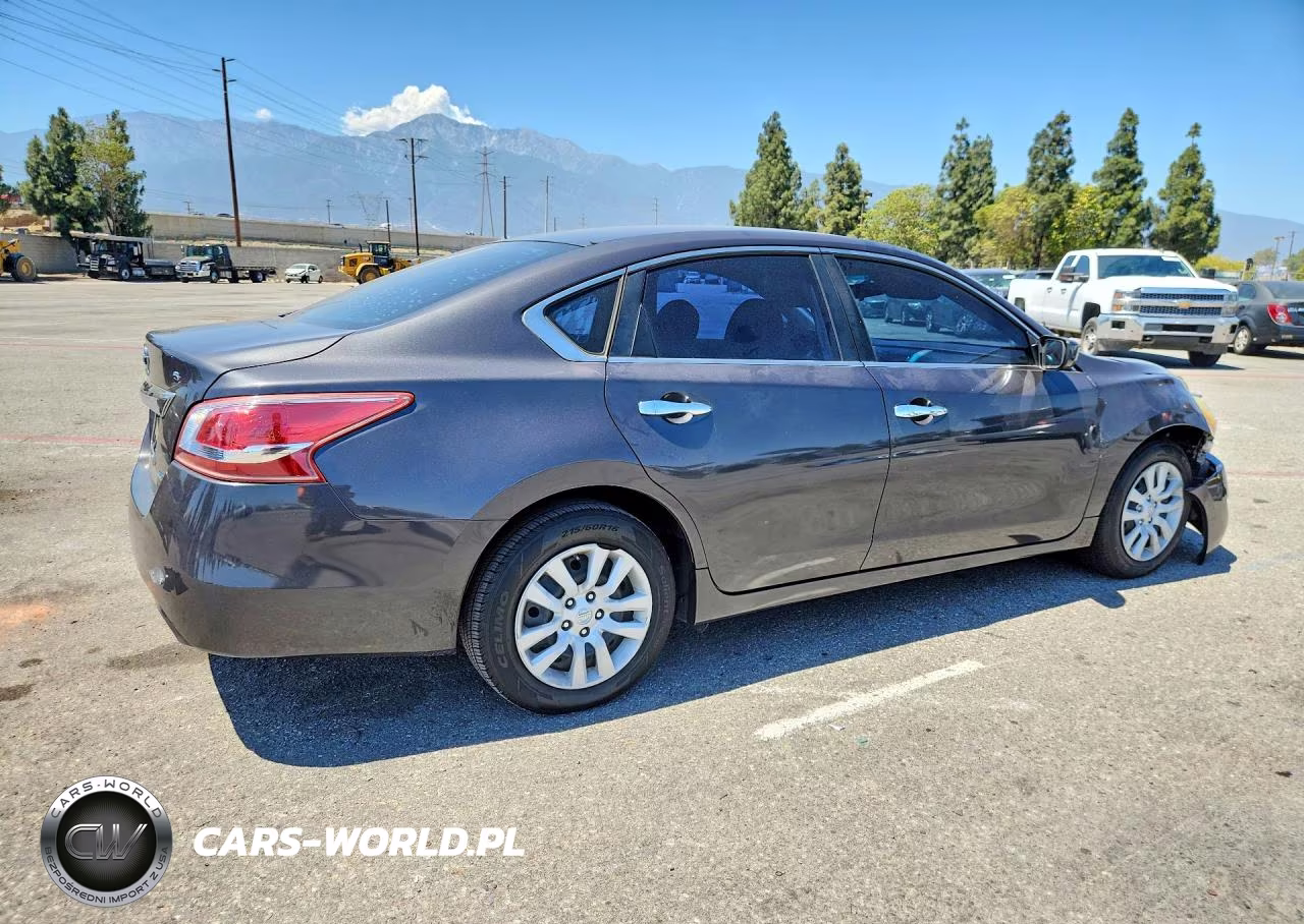 2013 Nissan Altima 2.5 VIN:1N4AL3AP7DC220643 - 3