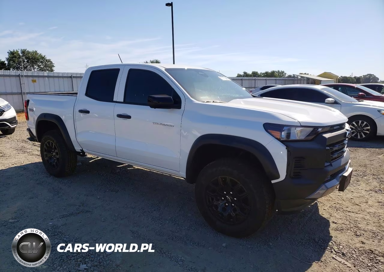 2026 Chevrolet Colorado Trail Boss VIN:1GCPTEEK0T1104113 - 4