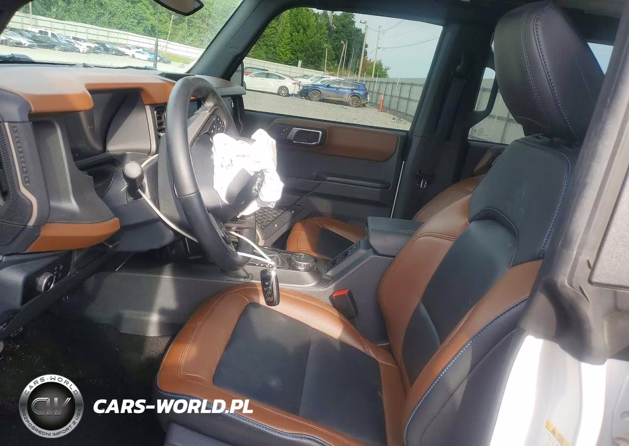 2024 Ford Bronco Outer Banks VIN:1FMDE8BH2RLB05232 - 7