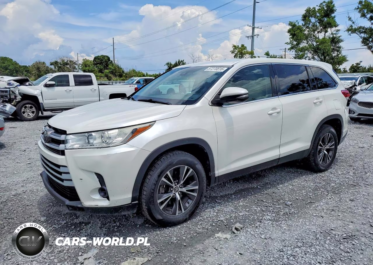 2019 Toyota Highlander Le